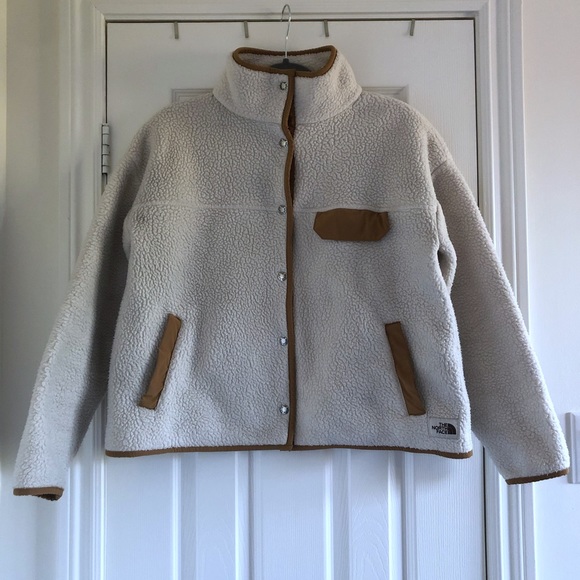 The North Face sherpa jacket - Picture 1 of 3